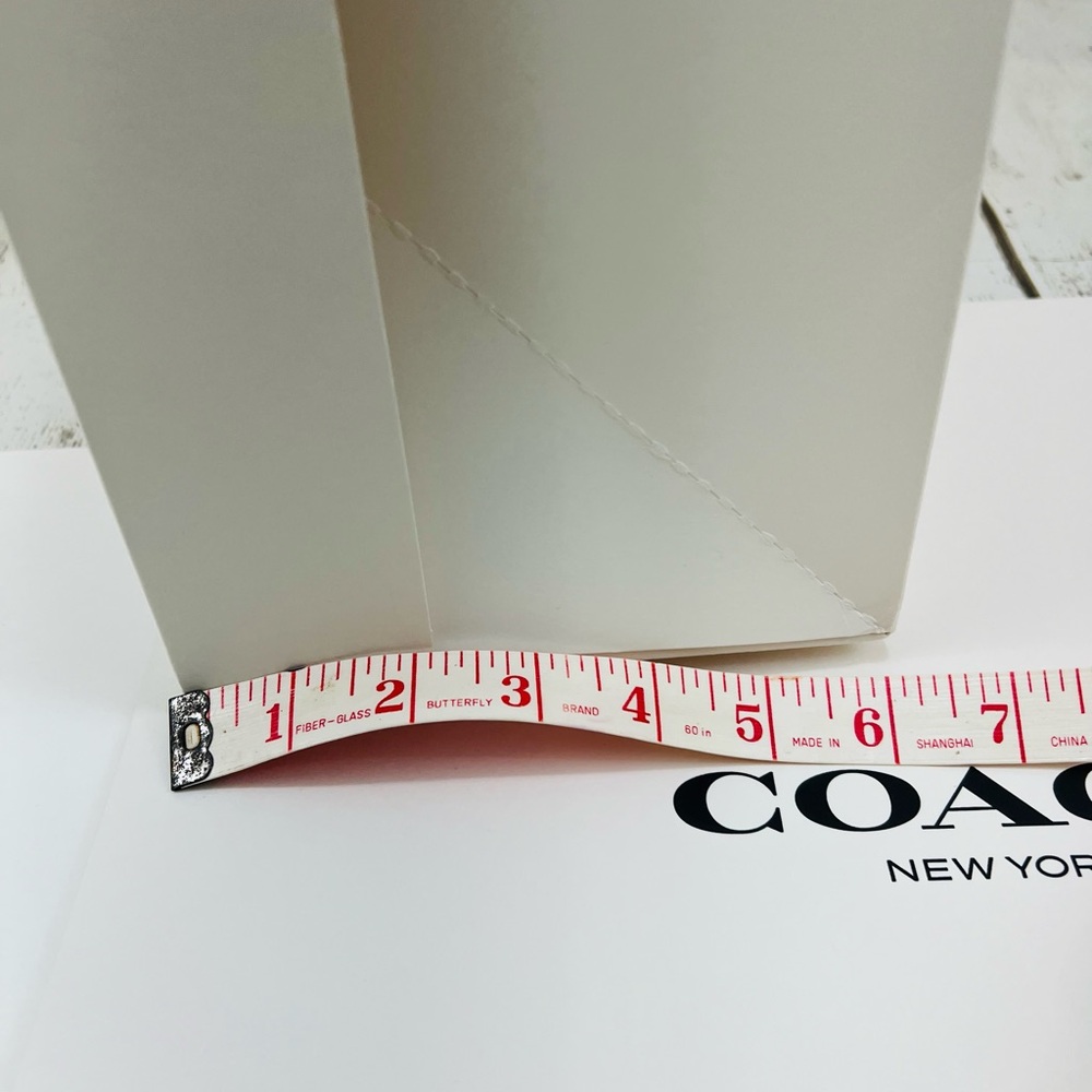 Coach White Gift Box and Tissue Paper Bundle Gift Wrap - Picture 11 of 11